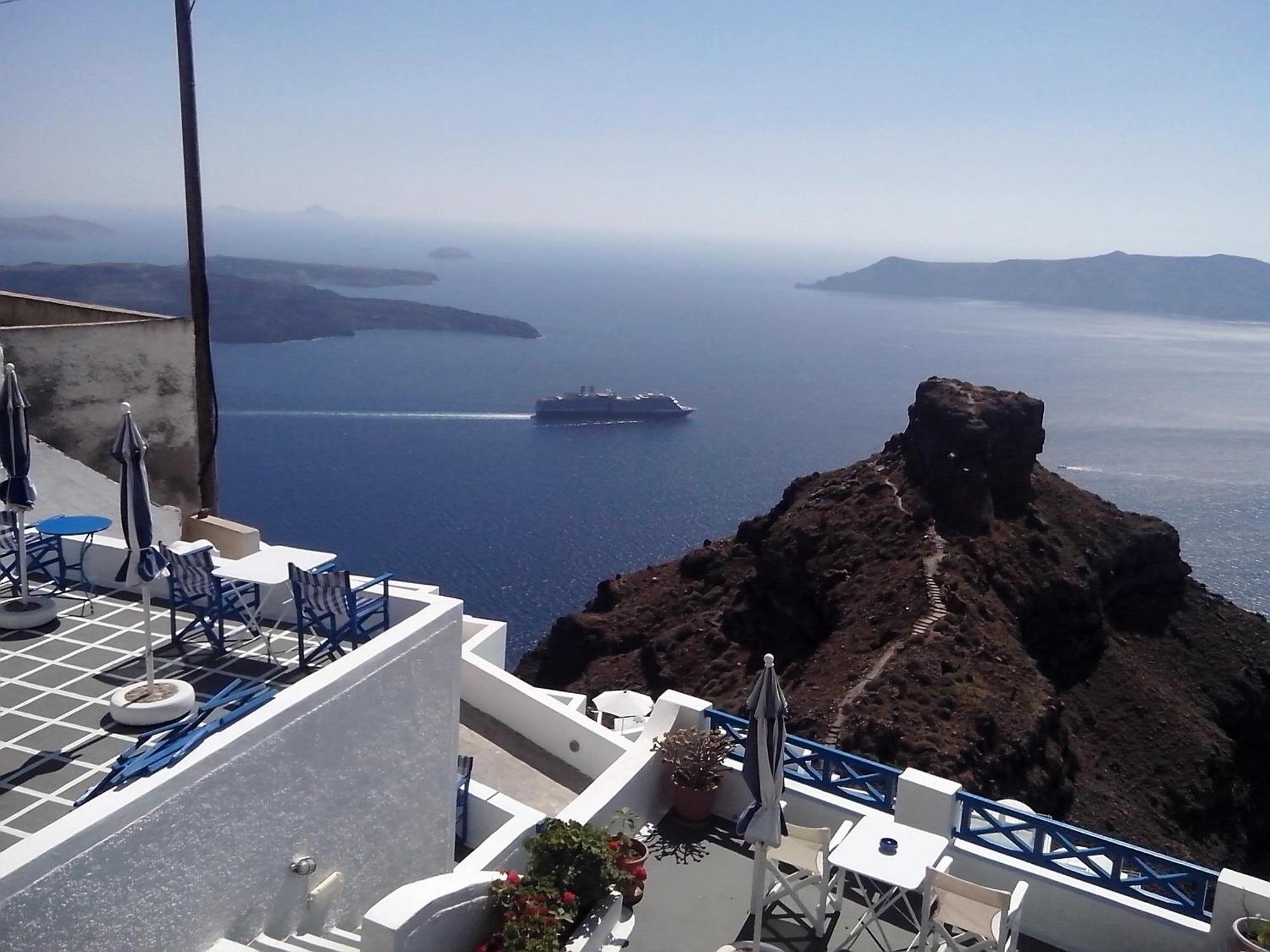 Annio Santorini Apartment Имеровигли Стая снимка